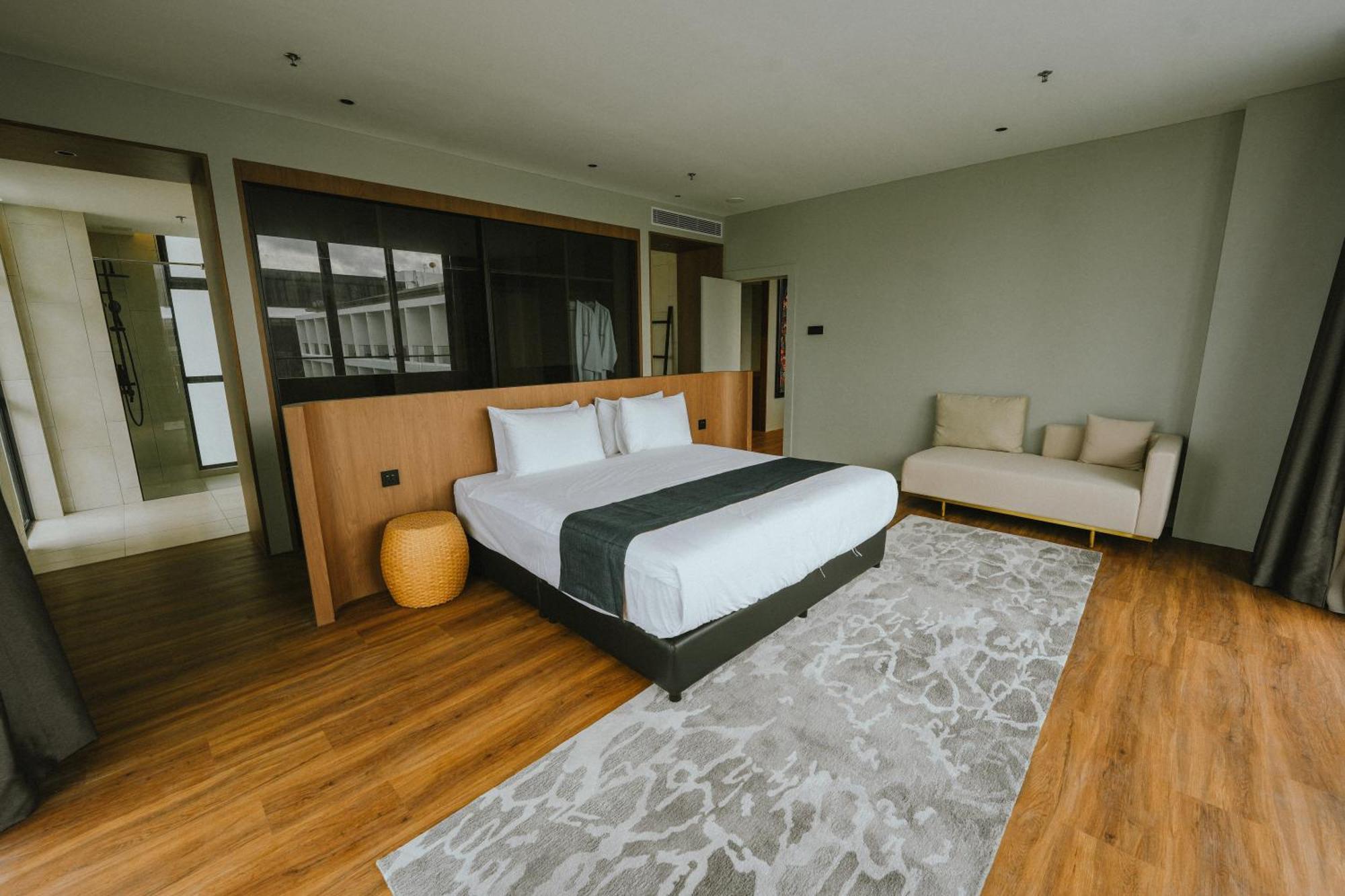 Roxy Beach Resort Sematan Exteriér fotografie